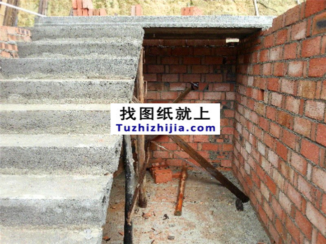 湖南省劉先生自建的雙拼二層帶閣樓全套施工直播。