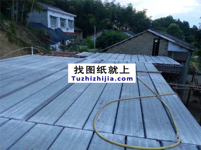 湖南省劉先生自建的雙拼二層帶閣樓全套施工直播。