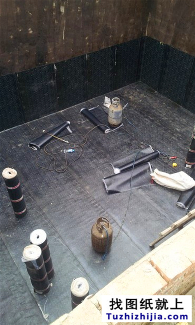 土豪金總的自建花園中式別墅直播。