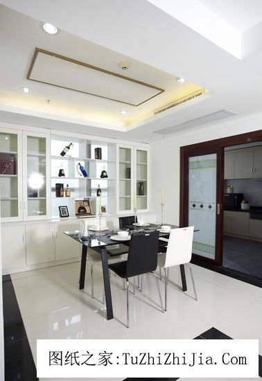 家居風景達人 餐桌擺放也有講究