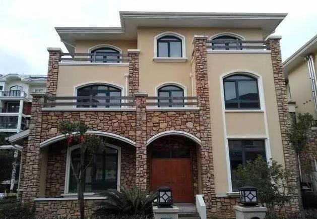 小伙北漂壓力大，回鄉40萬建獨棟別墅設計全村都贊嘆！