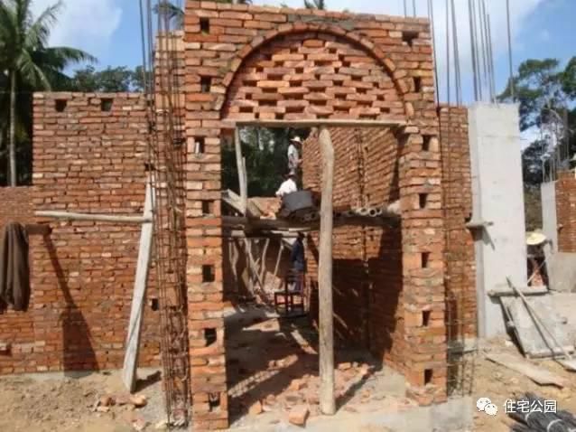 曬曬老爸為我準備的婚房，30萬建的別墅房屋怎么樣？