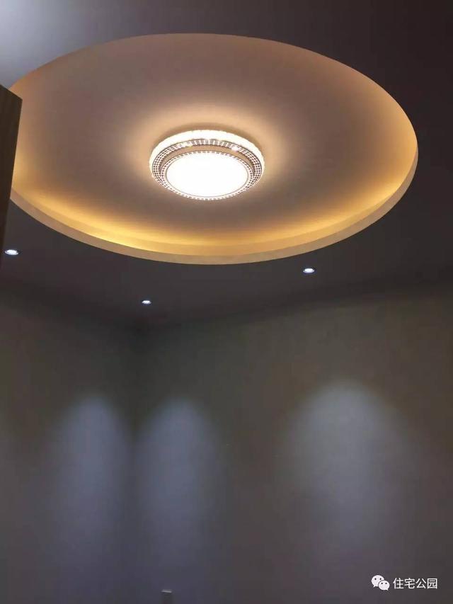 80后小伙千里歸家建新房，力求完美換掉施工隊，只是為了面子？