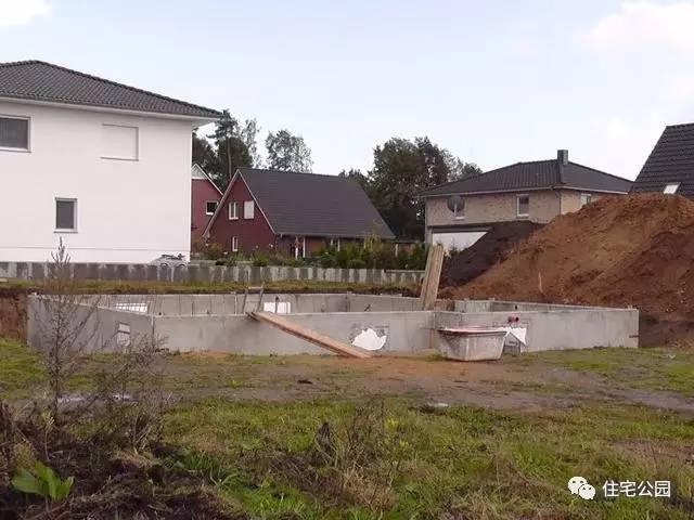 自建房還是要朝德國看，不用紅磚7天建成，全程實(shí)拍！