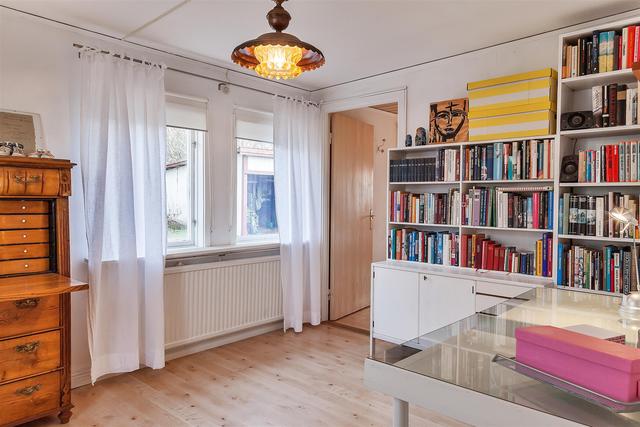 這個農村建別墅無限制 他們反而開始建小別墅 夠住舒適就好！