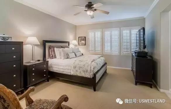 洛杉磯爾灣房源：獨棟別墅 宜居城市 滿分學區 著名社區99萬！