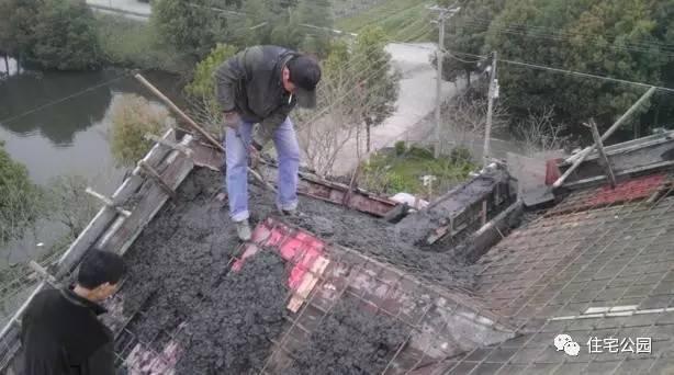 老王照著網上的圖紙建別墅，結果建完后比畫還好看！