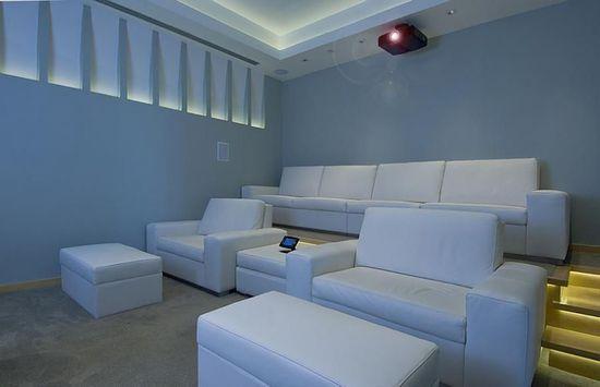 世界首富的豪宅有多奢華？每年的財產稅夠在中國任何地方買別墅！