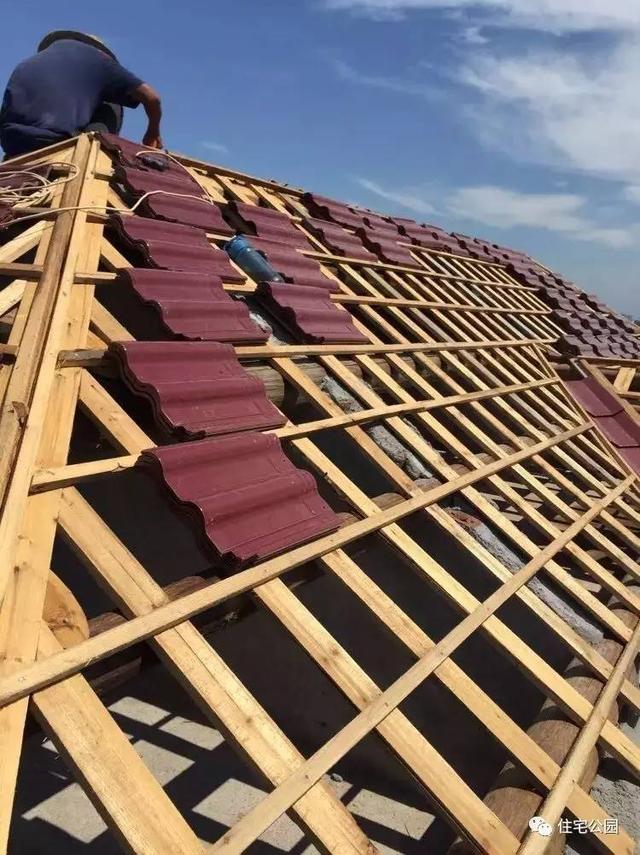 房子80萬(wàn)，基礎(chǔ)15萬(wàn)，跨渠建別墅就是這么任性！