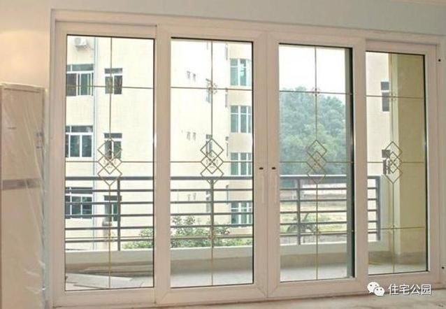 新房窗戶用塑鋼還是鋁合金好？千萬別被賣家忽悠了！