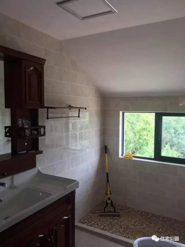 不顧家人阻攔硬是拆掉老宅，自建美式別墅，所有人都羨慕不已！