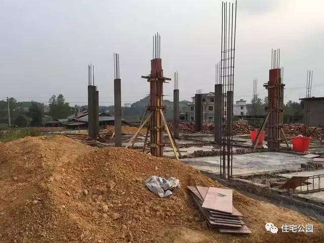 主體70萬自建三層雙拼框架別墅, 農村施工隊一樣可以蓋出豪宅!