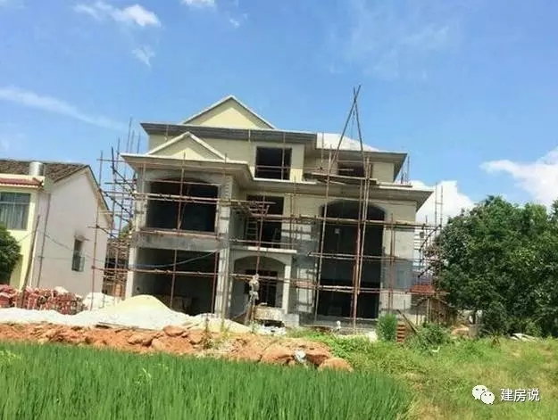 百萬自建三層農村別墅設計方案，建成后是村里最好的！