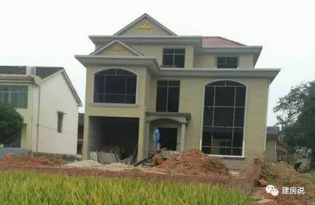 百萬自建三層農村別墅設計方案，建成后是村里最好的！