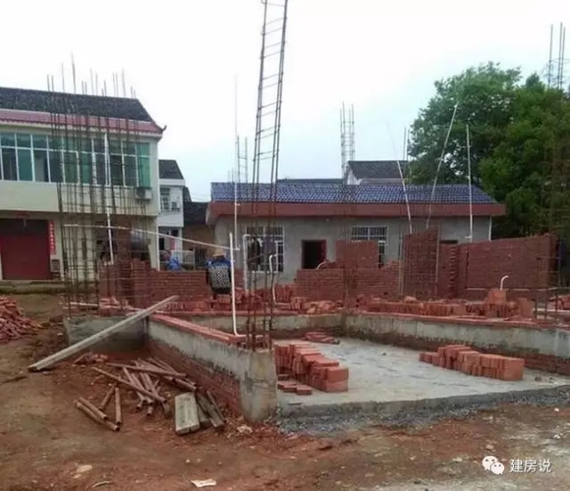 百萬自建三層農村別墅設計方案，建成后是村里最好的！