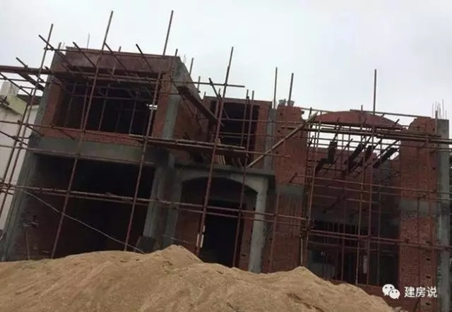 百萬自建三層農村別墅設計方案，建成后是村里最好的！