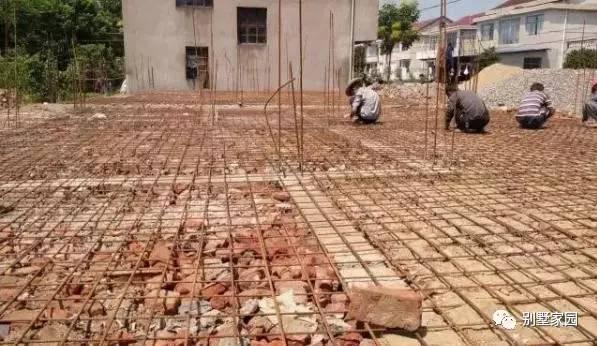 自建三層農村別墅設計，主體30多萬，親你覺得值嗎？