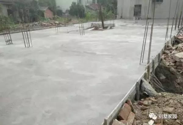 自建三層農村別墅設計，主體30多萬，親你覺得值嗎？