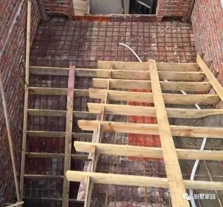 自建三層農村別墅設計，主體30多萬，親你覺得值嗎？