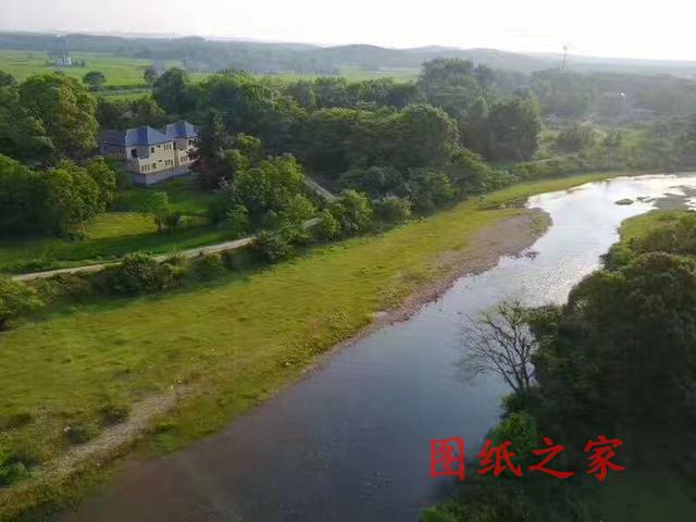 農村兄弟自建雙拼別墅實景圖，全村都拍手叫好