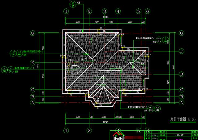 農村兄弟自建雙拼別墅實景圖，全村都拍手叫好