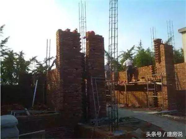 評評理，15萬建這棟一層半的別墅值不值？