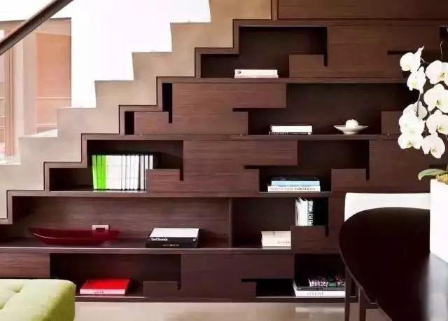 自建別墅好看的樓梯設計，好樓梯讓住宅提升一個檔次