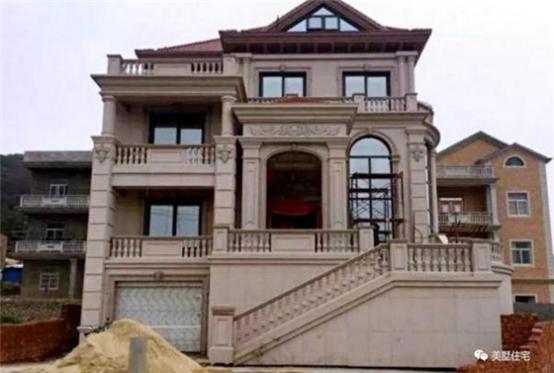 剛完工的自建別墅豪宅實景圖，附室內裝修