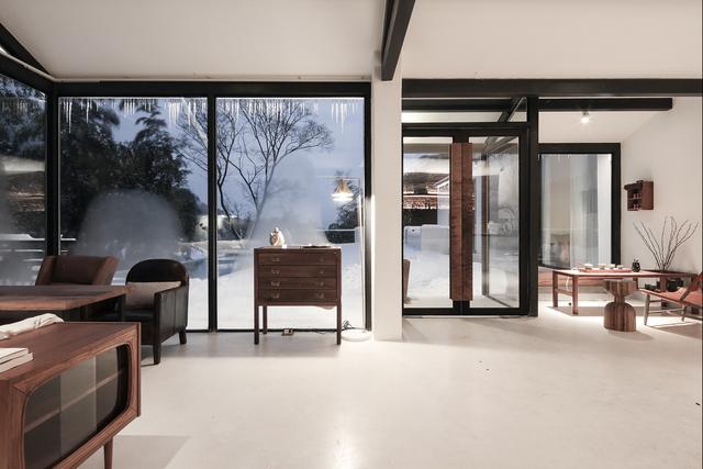 極簡風格獨棟別墅裝修,回歸自然,簡潔、明了