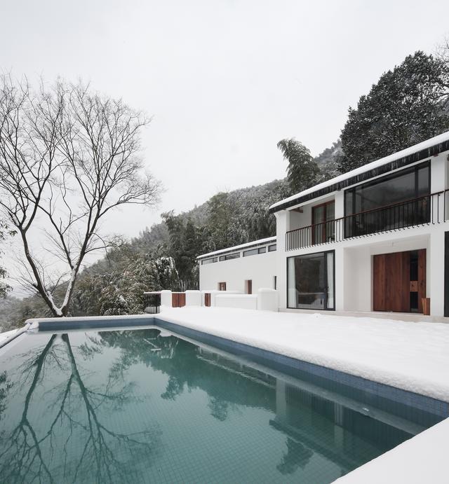 極簡風格獨棟別墅裝修,回歸自然,簡潔、明了