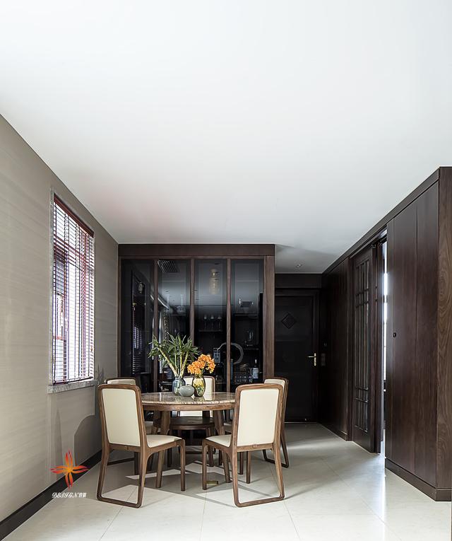 中式與現(xiàn)代結構三層復式別墅裝修案例實拍，漂亮