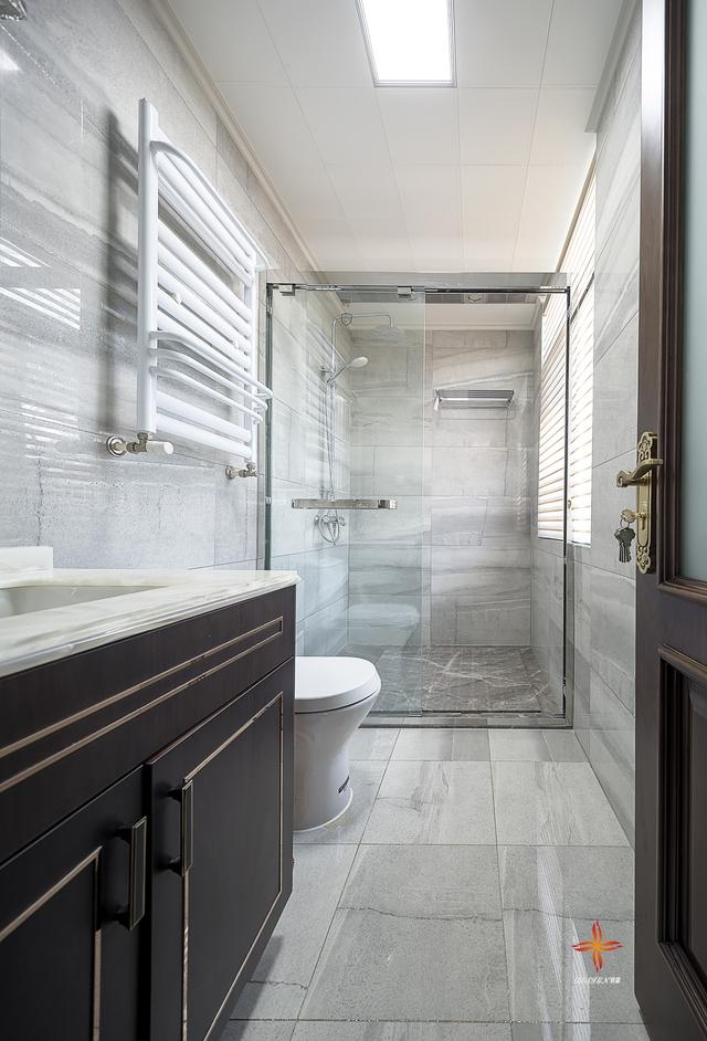 中式與現(xiàn)代結構三層復式別墅裝修案例實拍，漂亮