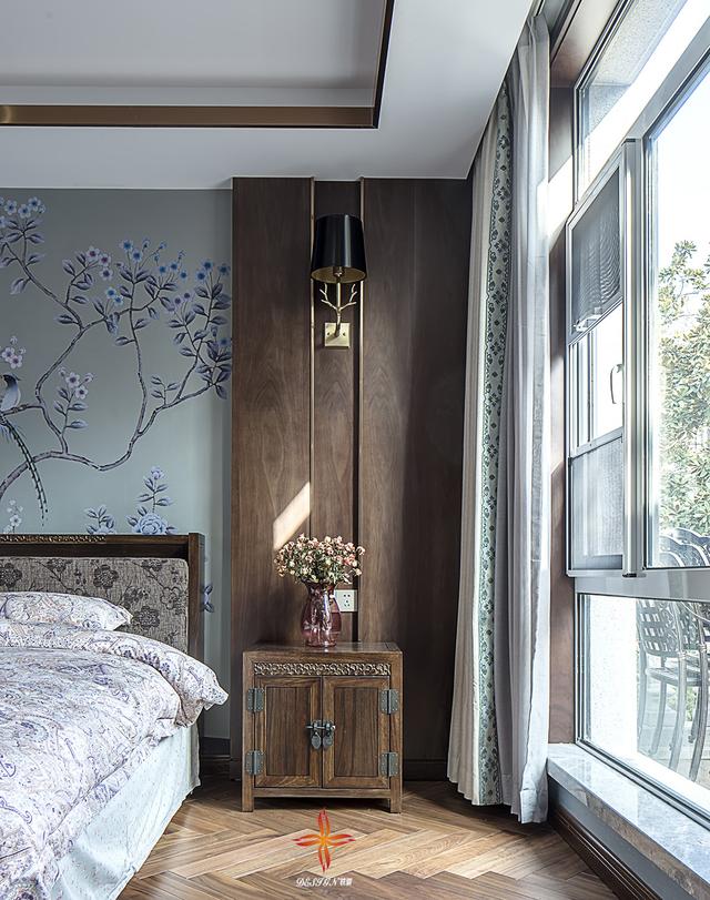 中式與現(xiàn)代結構三層復式別墅裝修案例實拍，漂亮