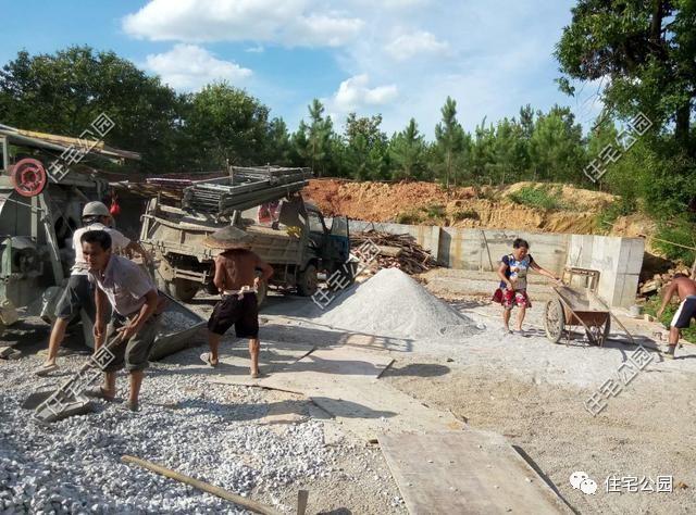 湖南農村蓋別墅過程實拍，附方案圖和建好實景照片
