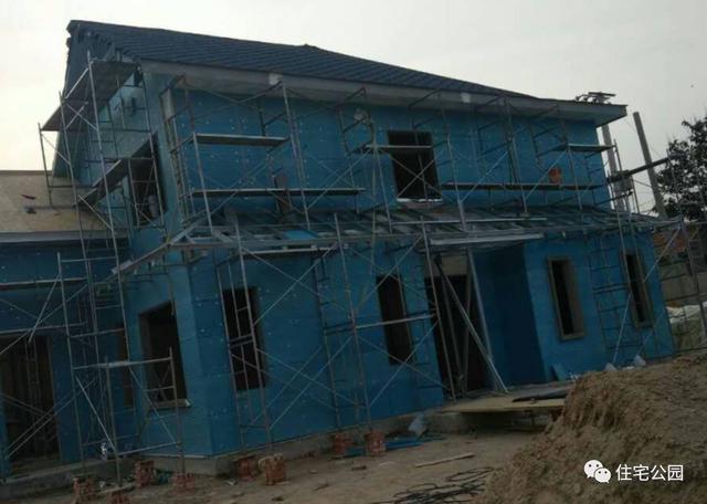 農(nóng)村自建輕鋼別墅，造價1000每平，磚混真的要被取代嗎？