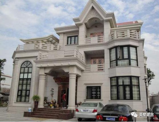 農村自建房羅馬柱別瞎用，用不好能毀了整棟別墅