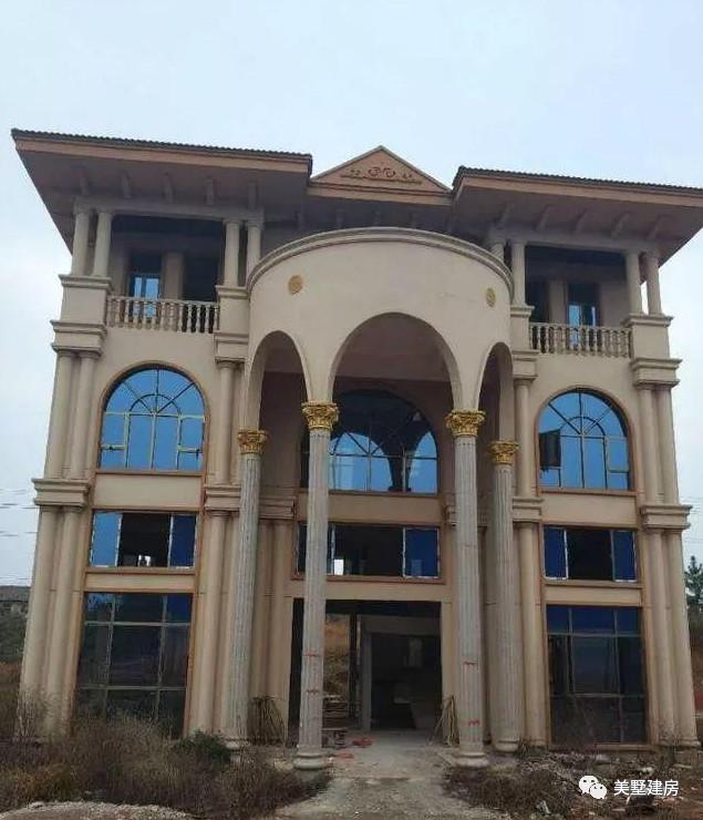 農村自建房羅馬柱別瞎用，用不好能毀了整棟別墅
