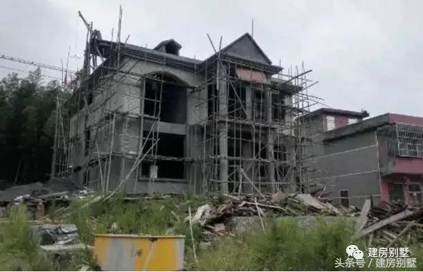 農村自建3層樓房，主體+裝修+家具一共70萬，看值不值