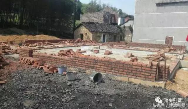 農村自建3層樓房，主體+裝修+家具一共70萬，看值不值