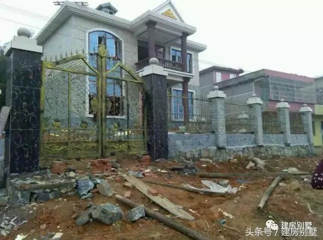 農村自建3層樓房，主體+裝修+家具一共70萬，看值不值