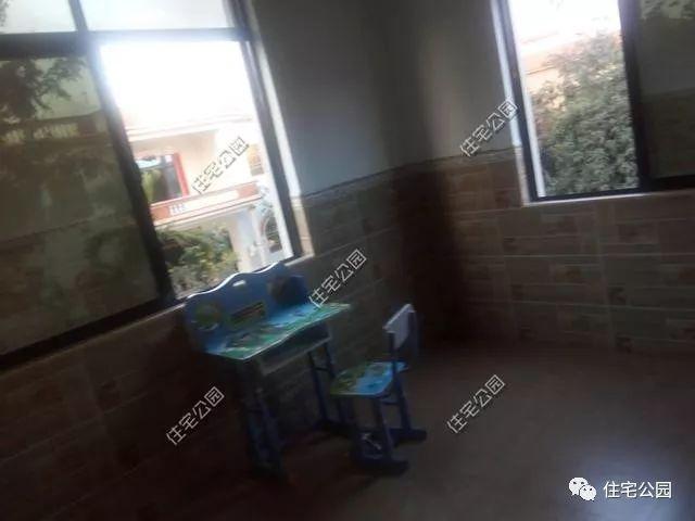 80萬(wàn)自建的三層別墅案例實(shí)拍，附裝修照片