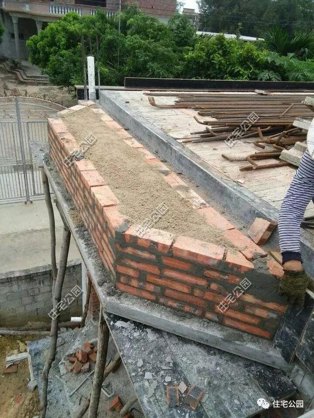 80萬(wàn)自建的三層別墅案例實(shí)拍，附裝修照片