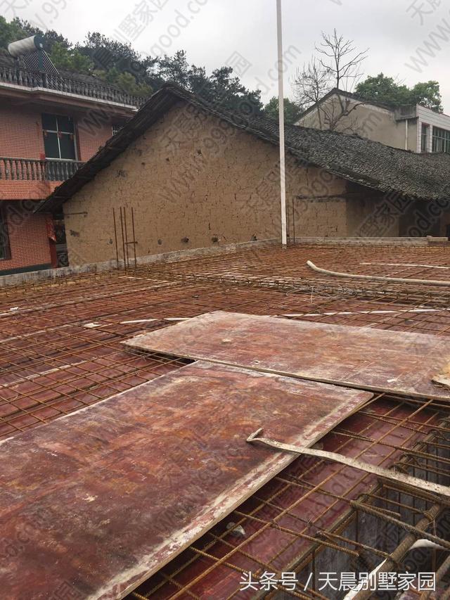 帶地下室3層別墅戶型圖，直播建房過程