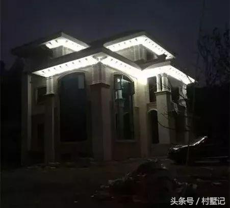 2棟高端三層豪宅設計圖，附方案和建成實景圖