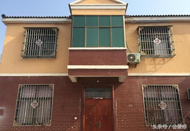 新農(nóng)村兩層樓房帶百平米院子，一套僅售15萬，為何沒人要