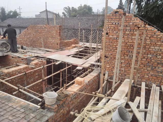 11*11米帶露臺現代二層農村小洋樓設計圖，附施工過程