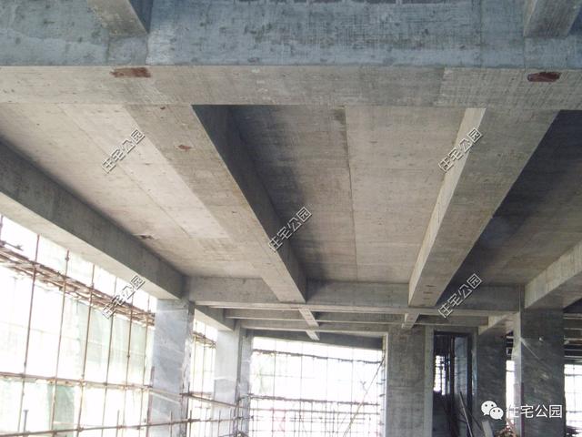 農村自建別墅，磚混結構省錢，框架結構貴，是這樣嗎？