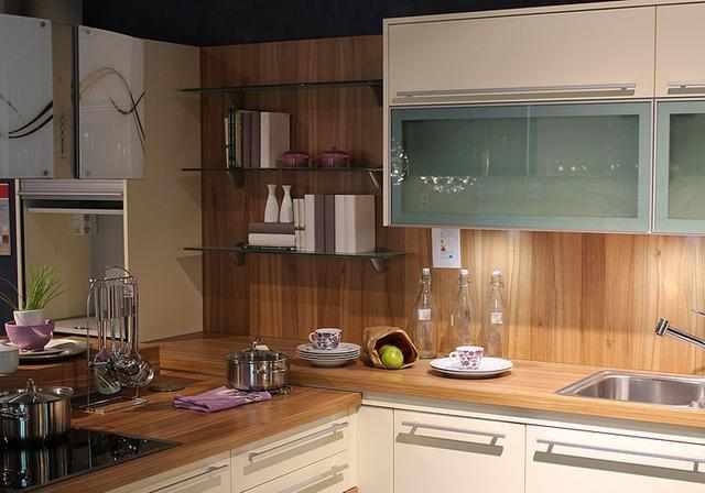 別再浪費廚房這幾個空間！聰明主婦巧用一招，看起來跟別墅般大氣