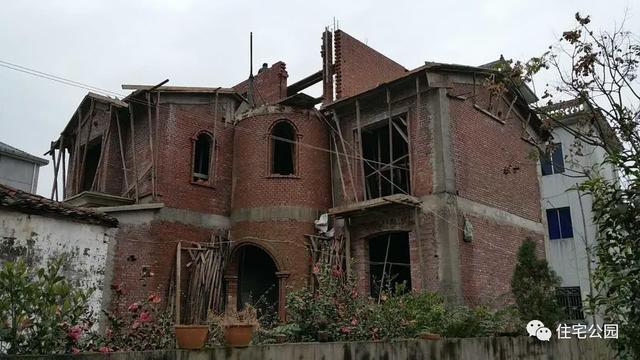 浙江80后曬新房，110萬自建花園別墅，城里人看了都眼紅！