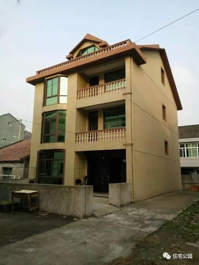 實(shí)拍8X9米小面寬別墅，別再說(shuō)蓋房花錢多，20萬(wàn)就行！